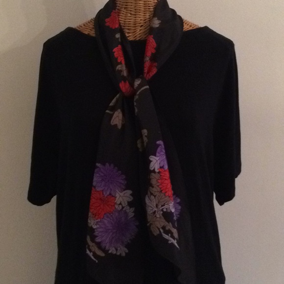 Vintage Veresa by Vera Black Floral Scarf - Picture 6 of 7